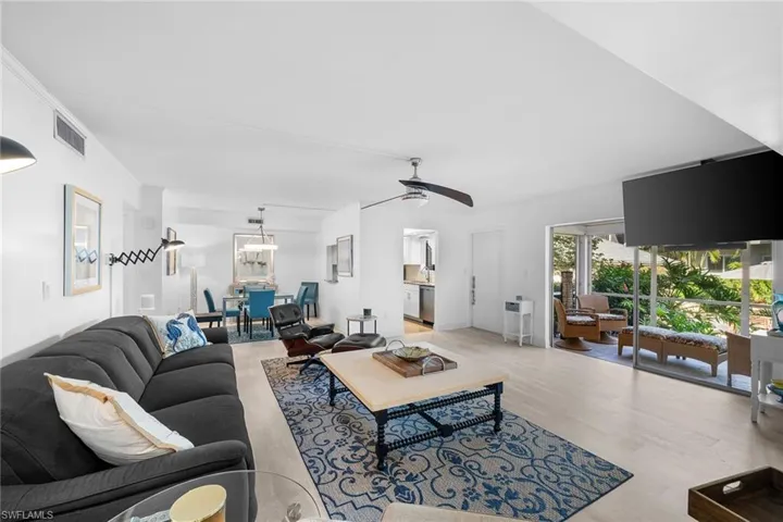 604 7th Ave S # 604, Naples, Florida 34102
