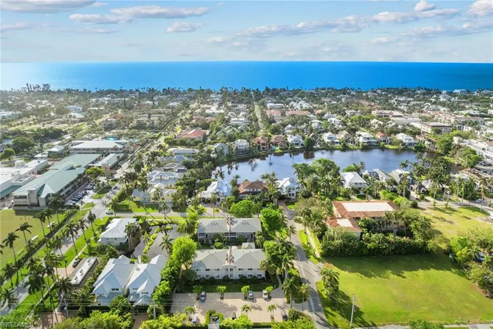 604 7th Ave S # 604, Naples, Florida 34102