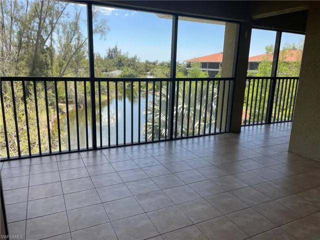10031 Lake Cove Dr 302, Fort Myers, Florida 33908