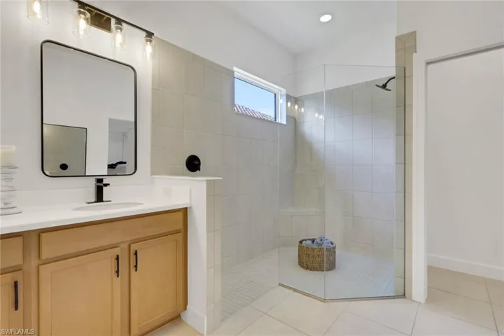 19657 Estero Pointe Ln, Fort Myers, Florida 33908