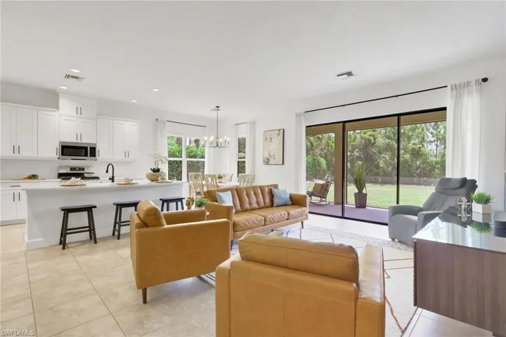 19657 Estero Pointe Ln, Fort Myers, Florida 33908