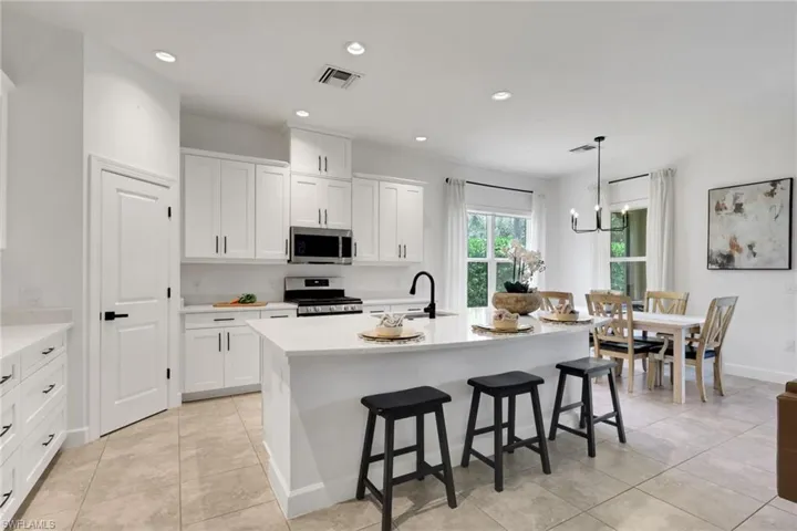 19657 Estero Pointe Ln, Fort Myers, Florida 33908