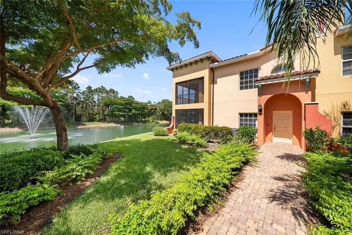 8641  Piazza Del Lago  CIR, Estero, FL 33928