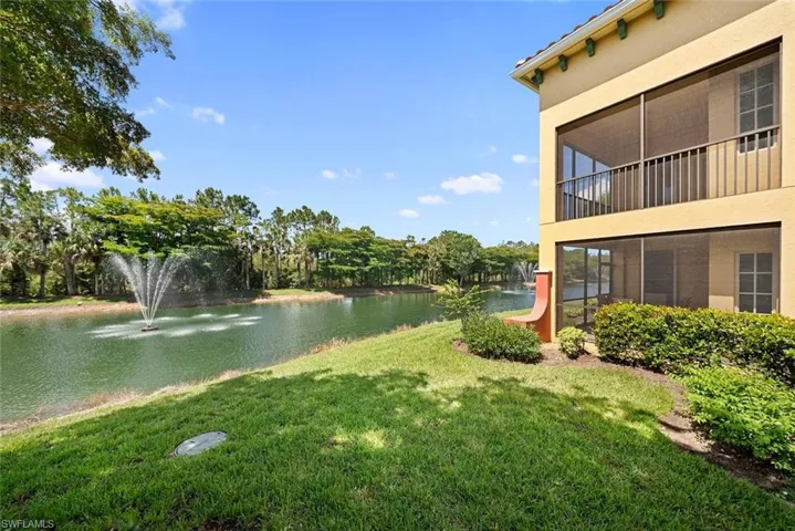 8641  Piazza Del Lago  CIR, Estero, FL 33928