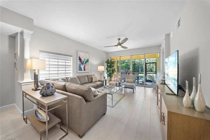 8641  Piazza Del Lago  CIR, Estero, FL 33928