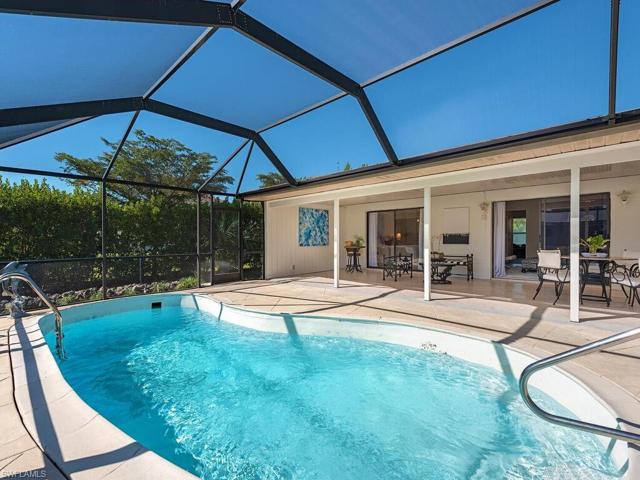 22 Willoughby DR, NAPLES FL 34110