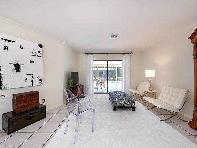22 Willoughby DR, NAPLES FL 34110