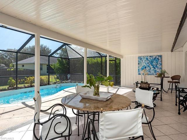 22 Willoughby DR, NAPLES FL 34110