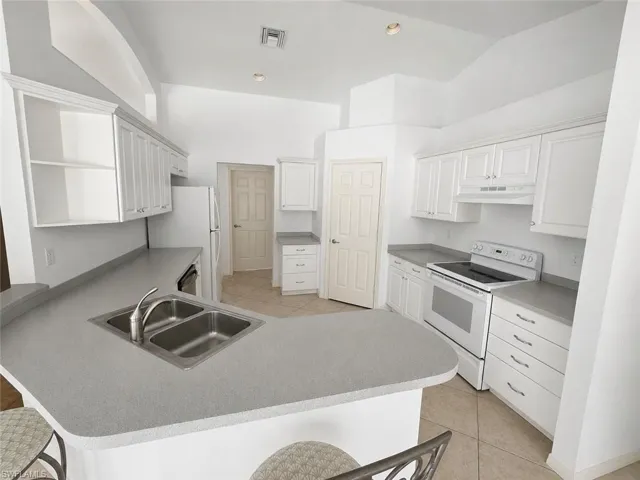 Kitchen with AI Editing - Breakfast Bar!