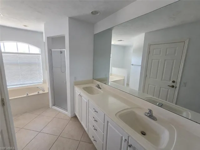 Primary Private Bath with AI Editingwith Twin Sink Vanity!!!