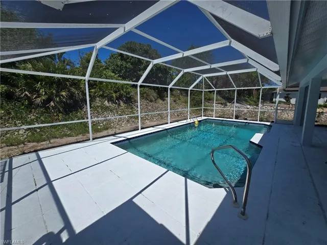 Awesome Pool Deck to Enjoy the Sun!