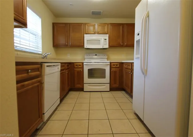9051 Gervais Cir 1503, Naples, Florida 34120