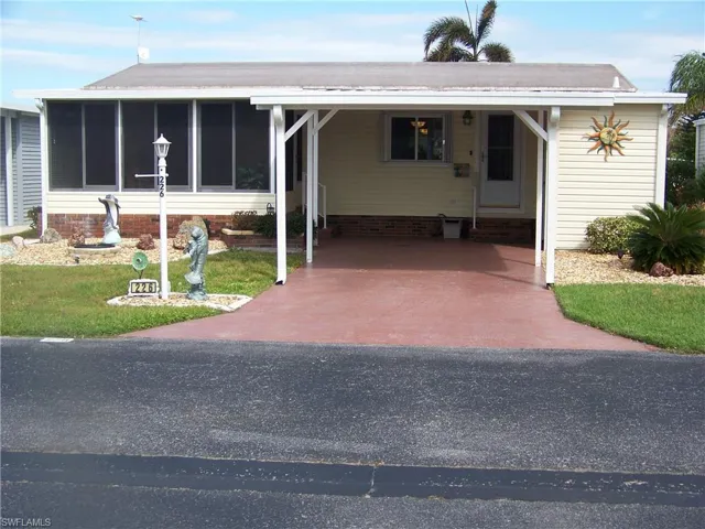 Take a look at this nicely kept home!