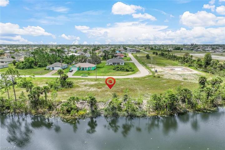 1403 NE 44th  ST, CAPE CORAL, FL 33909