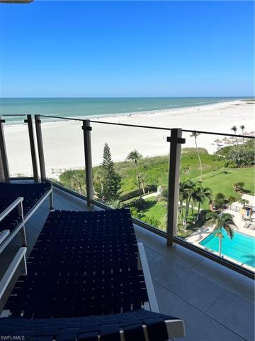Lounge with view!