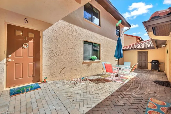 Front patio for your personal use