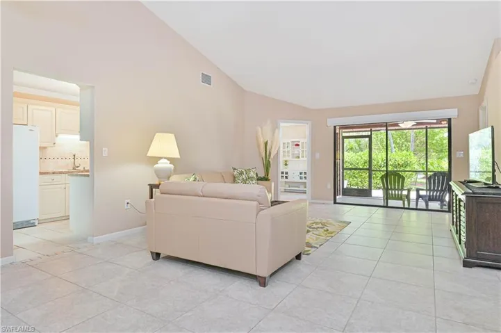13133 Tall Pine Cir, Fort Myers, Florida 33907