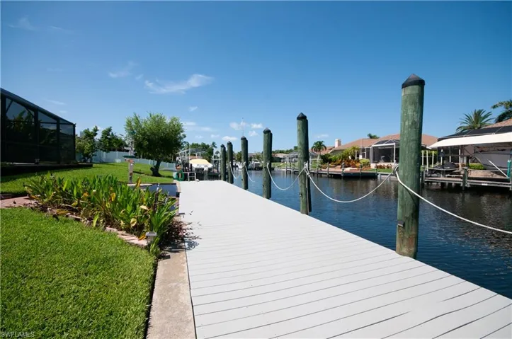 3332 Se 19th Ave, Cape Coral, Florida 33904