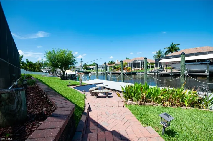 3332 Se 19th Ave, Cape Coral, Florida 33904