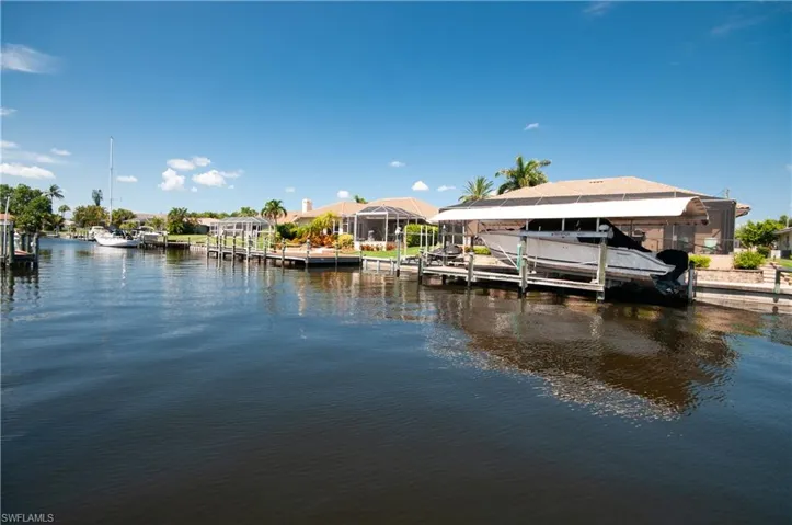 3332 Se 19th Ave, Cape Coral, Florida 33904