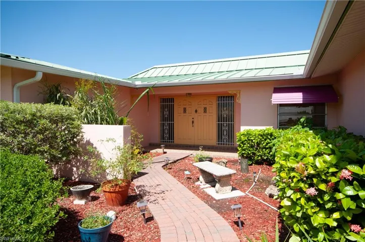 3332 Se 19th Ave, Cape Coral, Florida 33904