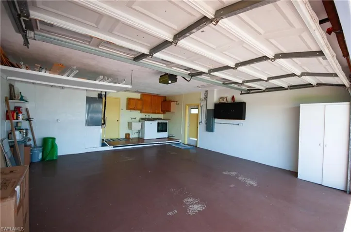 3332 Se 19th Ave, Cape Coral, Florida 33904