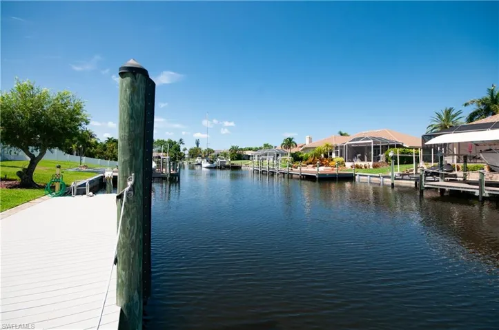 3332 Se 19th Ave, Cape Coral, Florida 33904