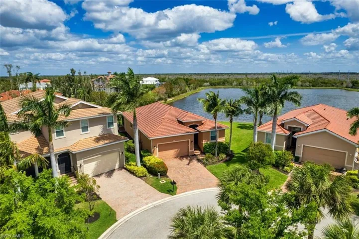8004  Banyan Breeze  WAY, Fort Myers, FL 33908