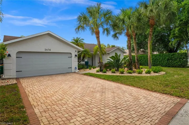 2476 River Reach Dr, Naples, Florida 34104