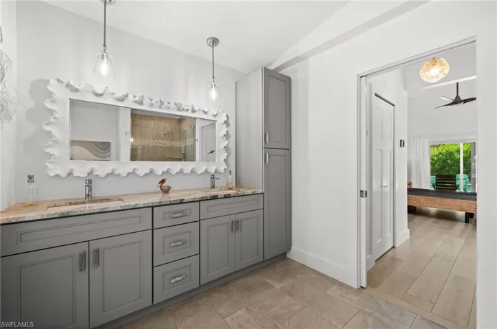 2476 River Reach Dr, Naples, Florida 34104