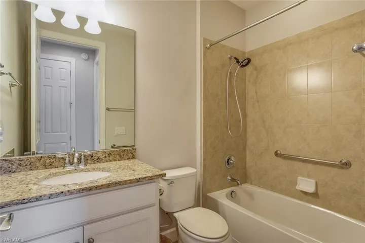 Guest full bathroom.
