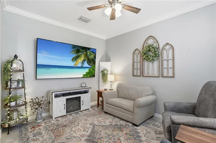 2169 Clementine St, Naples, Florida 34120