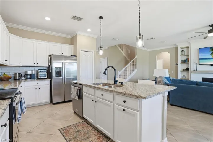 2169 Clementine St, Naples, Florida 34120