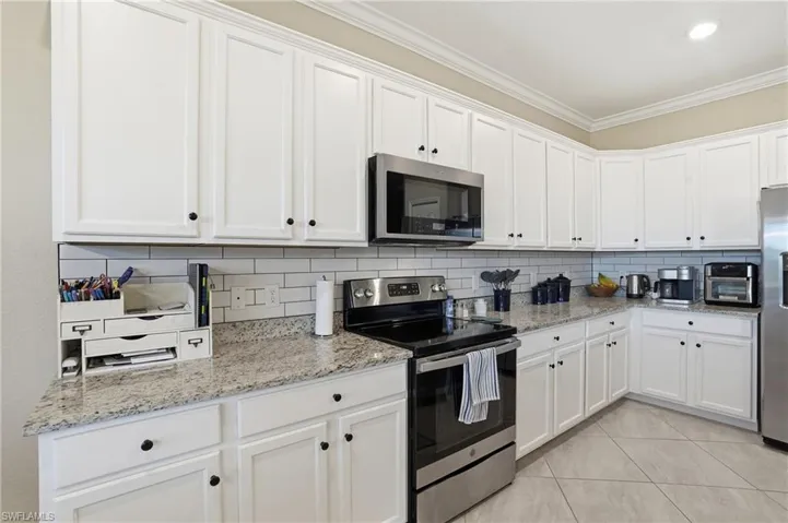 2169 Clementine St, Naples, Florida 34120