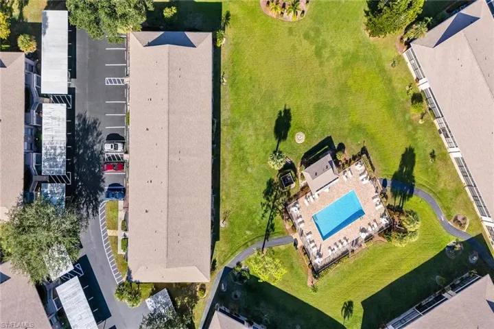 236  Pebble Beach  CIR, Naples, FL 34113