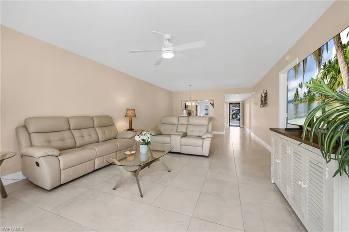 236  Pebble Beach  CIR, Naples, FL 34113