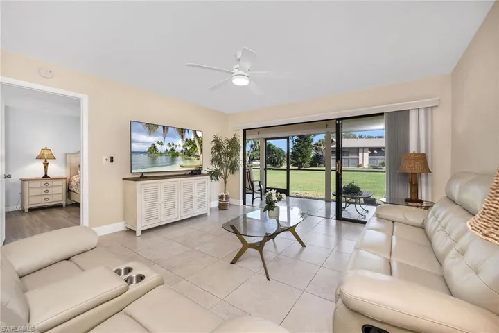 236  Pebble Beach  CIR, Naples, FL 34113