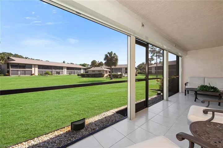 236  Pebble Beach  CIR, Naples, FL 34113