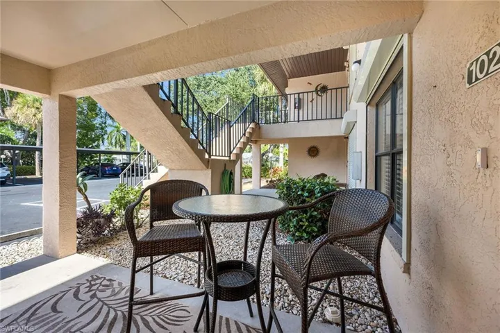 236  Pebble Beach  CIR, Naples, FL 34113