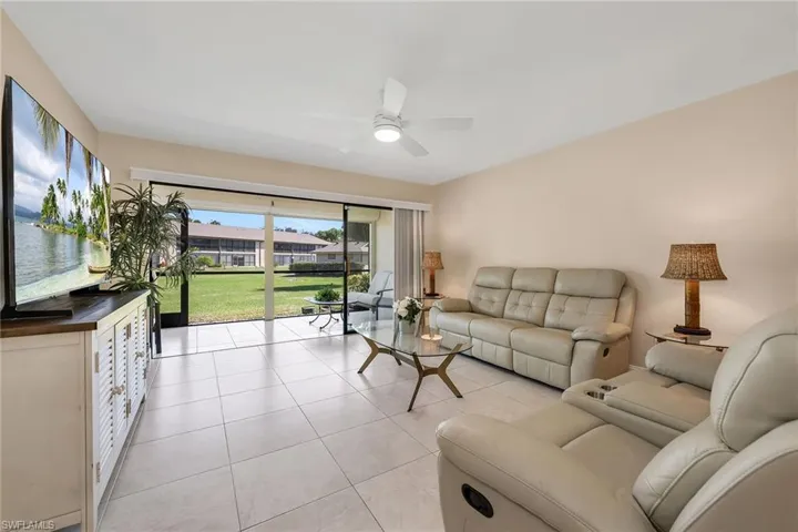 236  Pebble Beach  CIR, Naples, FL 34113
