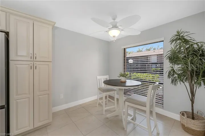 236  Pebble Beach  CIR, Naples, FL 34113
