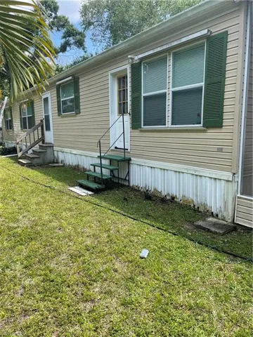 2635  Zoysia  LN, North Fort Myers, FL 33917