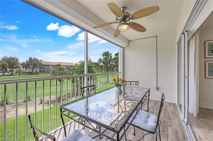 Wide, southern golf course views!