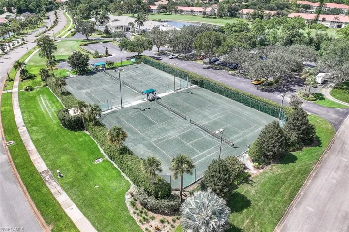 Glen Eagle community tennis courts
