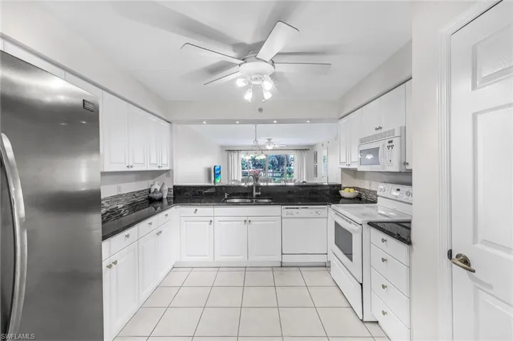 1100  Eastham  WAY, Naples, FL 34104