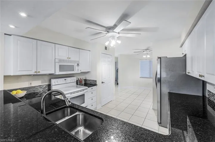 1100  Eastham  WAY, Naples, FL 34104