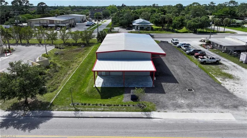 737  Main S ST, Labelle, FL 33935