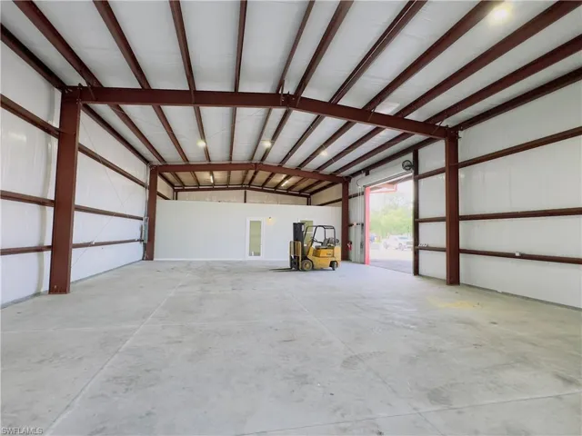 737  Main S ST, Labelle, FL 33935
