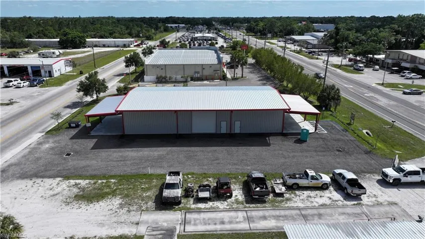 737  Main S ST, Labelle, FL 33935