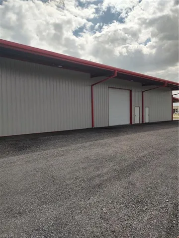 737  Main S ST, Labelle, FL 33935
